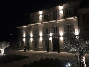 Sotto La Vigna Luxery Bed And Breakfast Room