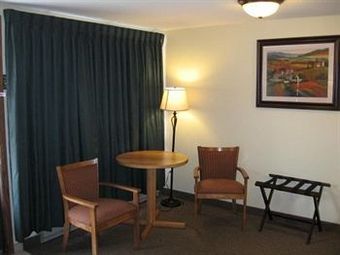 Black Hawk Motel