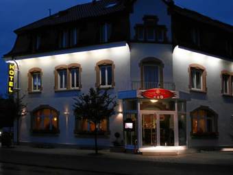 Hotel Axion