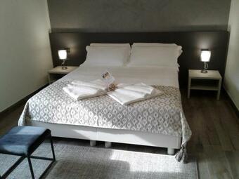 Hotel Residenza Novi