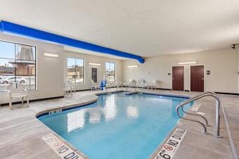 Cobblestone Hotel & Suites International Falls