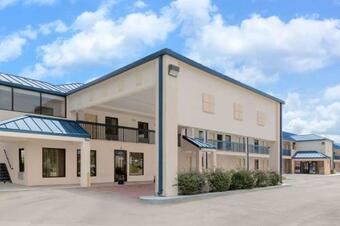 Motel Super 8 By Wyndham Hattiesburg South