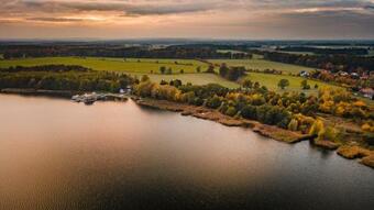 Schwimmende Ferienh�user Auf Dem See - Spreewald