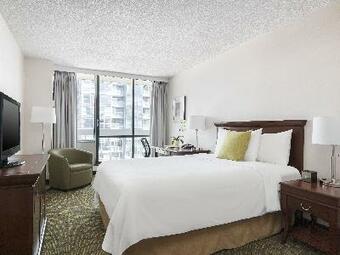 Delta Chelsea Hotel - Signature Club