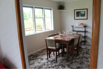 Te Kohanga Cottage