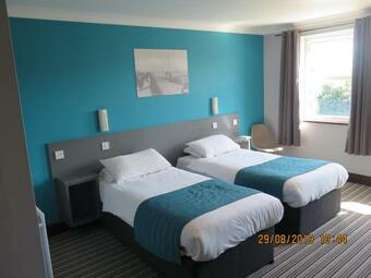 Oyster Fleet Hotel