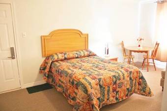 Tulip Motel