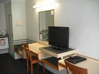 Alluna Motel