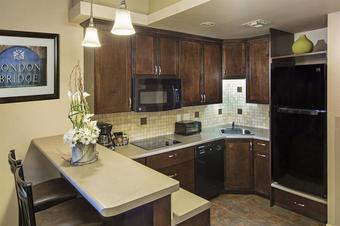 Hotel London Bridge Resort