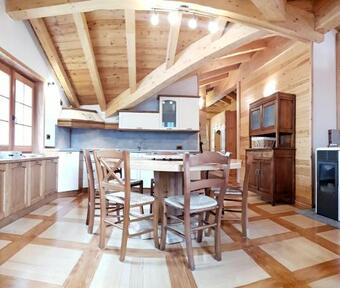 Casa Vacanza In Tipico Chalet Di Montagna