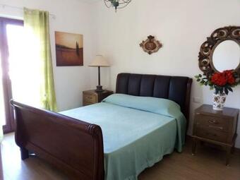 Villa Corte, Stunning 2 Bed New Apartment, Outside Terrace, Free Parking, Sleeps 4