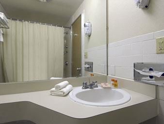 Motel Howard Johnson Inn Liberty