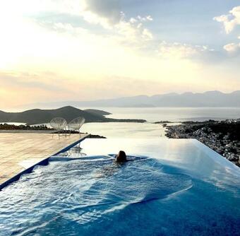 Villa Est�e, Luxury Villa With Private Infinity Pool