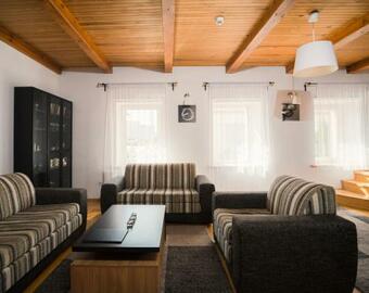 Laurentroom Townhouse