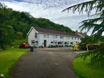 Bed & Breakfast Leafield House