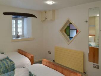 Moderno-uk12748