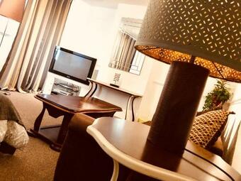 AC Lounge 1