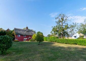 Rhubarb Cottage