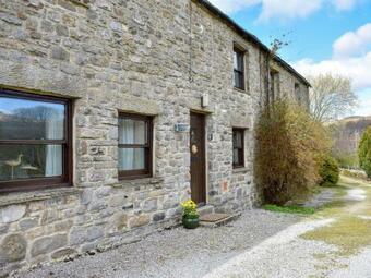 2 Swallowholm Cottages