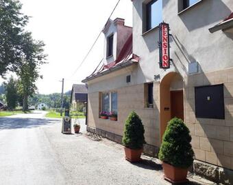 Apartamentos Pension U Adr?pachu - Dana Ty?erov�
