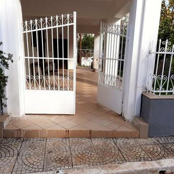Super Renovated Maisonette - ?????? ????????????? ????????
