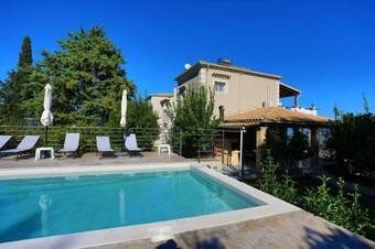 Villa Natilia