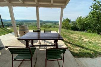 Apartamento Pr�sh�z A Hegytet?n