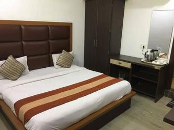 Hotel Raj Palace