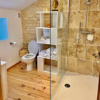 Greengates - Rose Cottage Immaculate 3 Bedroom Gite With Pool