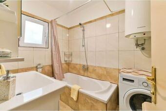 Meri Holiday Home