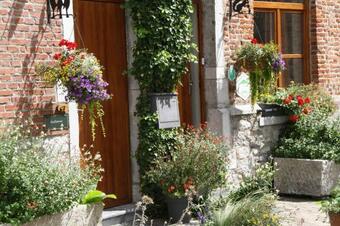 Hostal Confluences