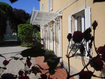 Bed & Breakfast Chambres D'h�tes La Gloriette