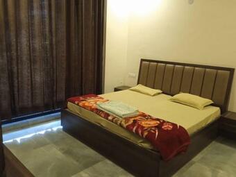 Hotel The Kunal's