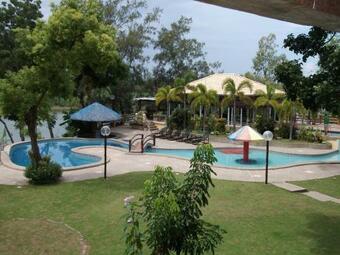 Reddoorz Plus @ Rio Grande De Laoag Resort Hotel Ilocos Norte