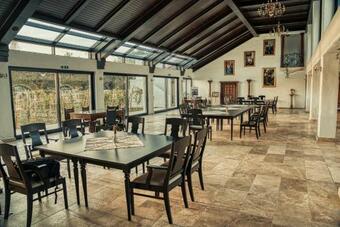 Hostal Crama Apogeum