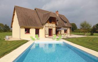 Holiday Home La Croupte J-839