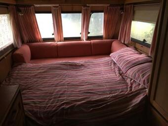Beautiful 1-bed Caravan In Domfront