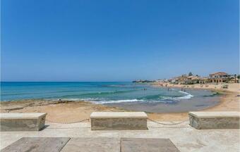 Amazing Home In Acate With Outdoor Swimming Pool, Wifi And 2 Bedrooms