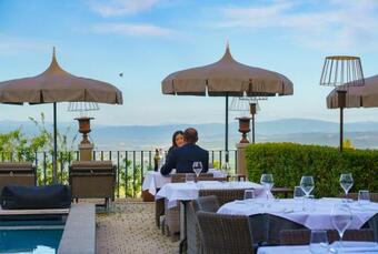 Villa Sassolini Luxury Boutique Hotel