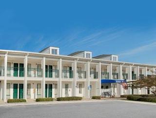Motel Baymont Inn & Suites - Meridian