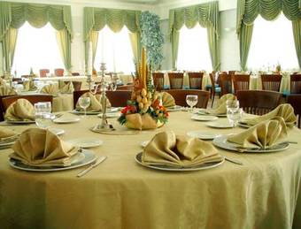 Hotel Racar