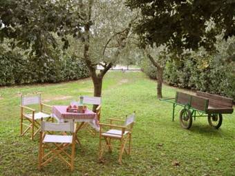 Villa Lari