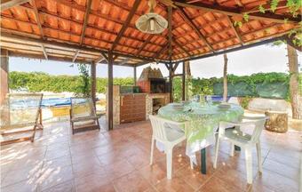 Casa Karibu�