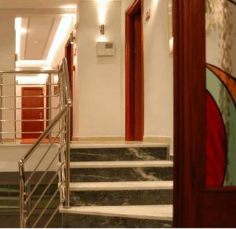 Hotel Avra
