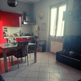 Apartamento Casa Di Campagna, Con Camino E Giardino.