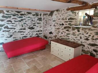 Maison De P�cheur Les Pieds Dans L'eau