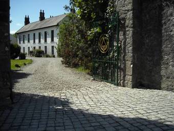 Hostal Ghan House
