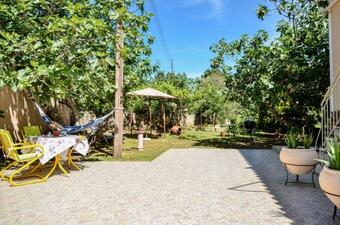 Doloi Garden House