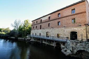 Hotel Casino Del Tormes