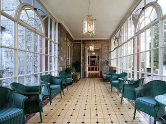Hotel Macdonald Leeming House
